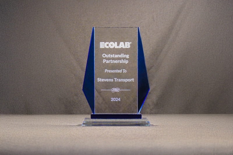 Stevens Transport Receives Ecolab Outstanding Partnership Award