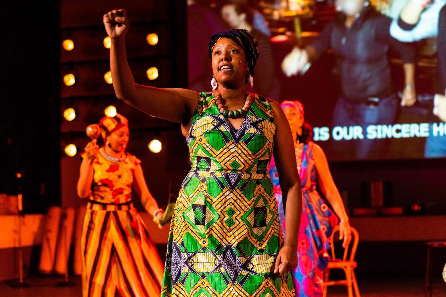 ¡Viva la Parranda! Returns to the Colony Theatre