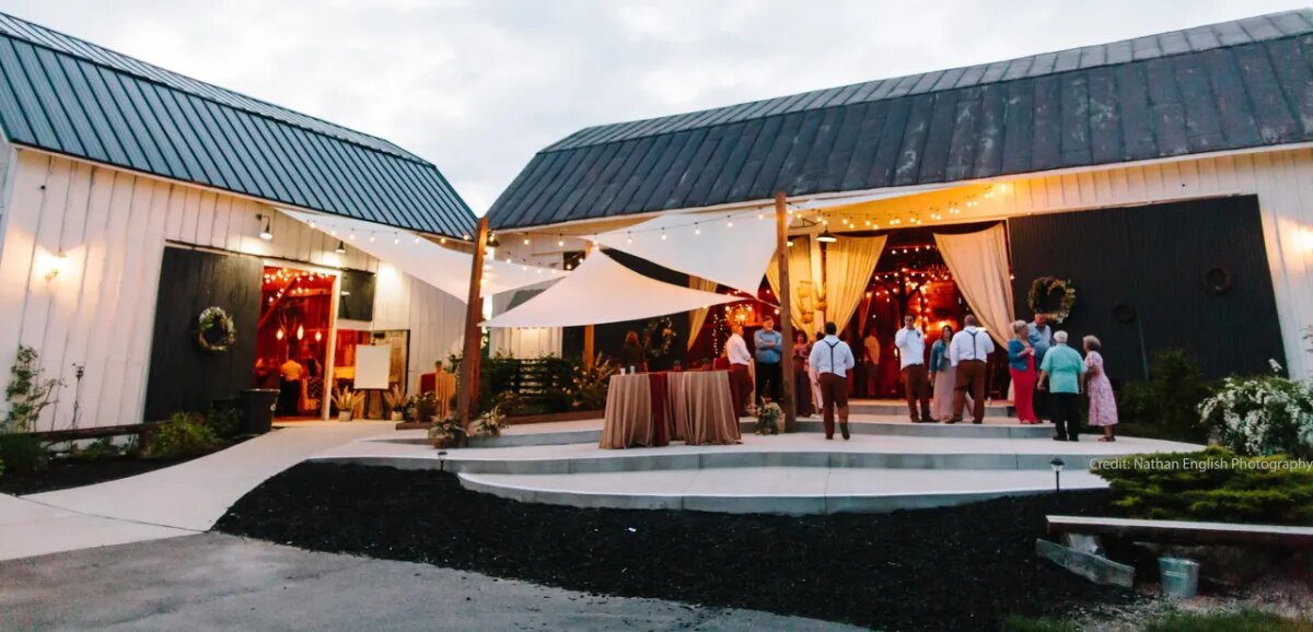 Briar Barns Event Space Offers 25% Discount on August 2025 Weddings